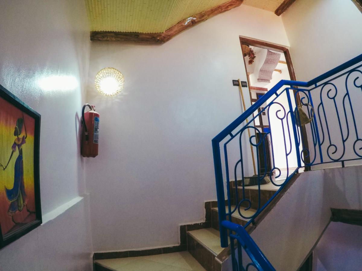 Tamraght White Hostel 外观 照片