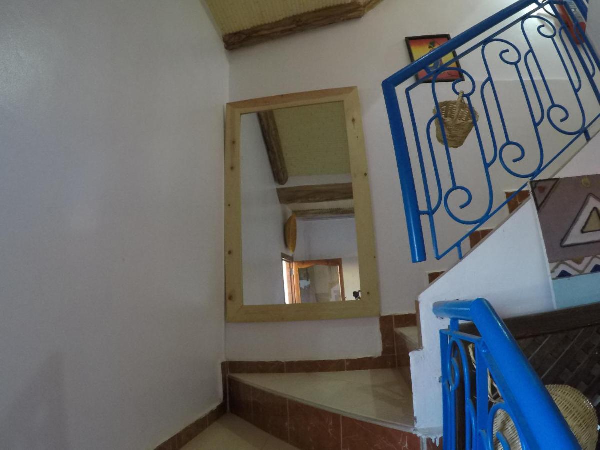 Tamraght White Hostel 外观 照片