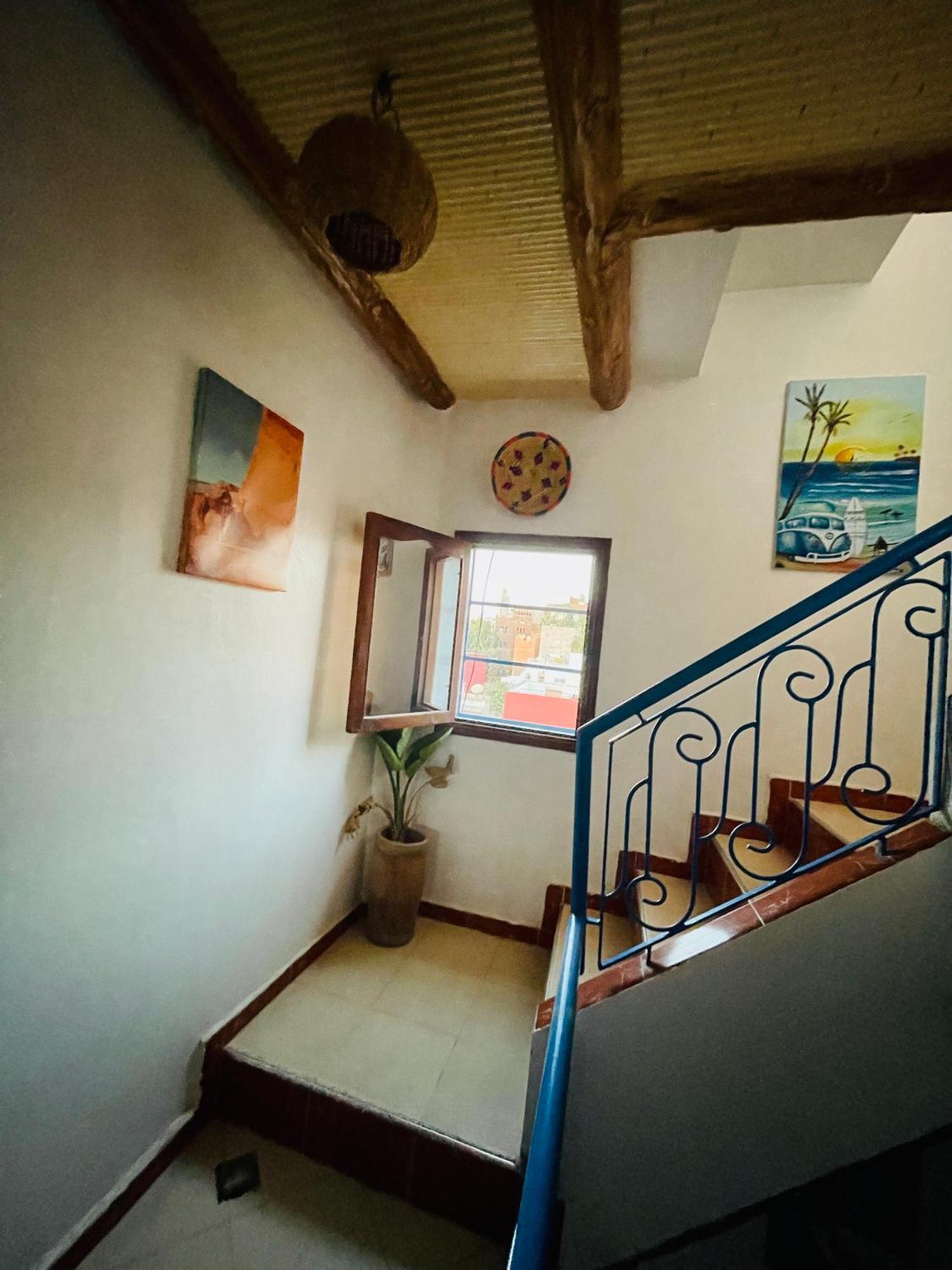 Tamraght White Hostel 外观 照片