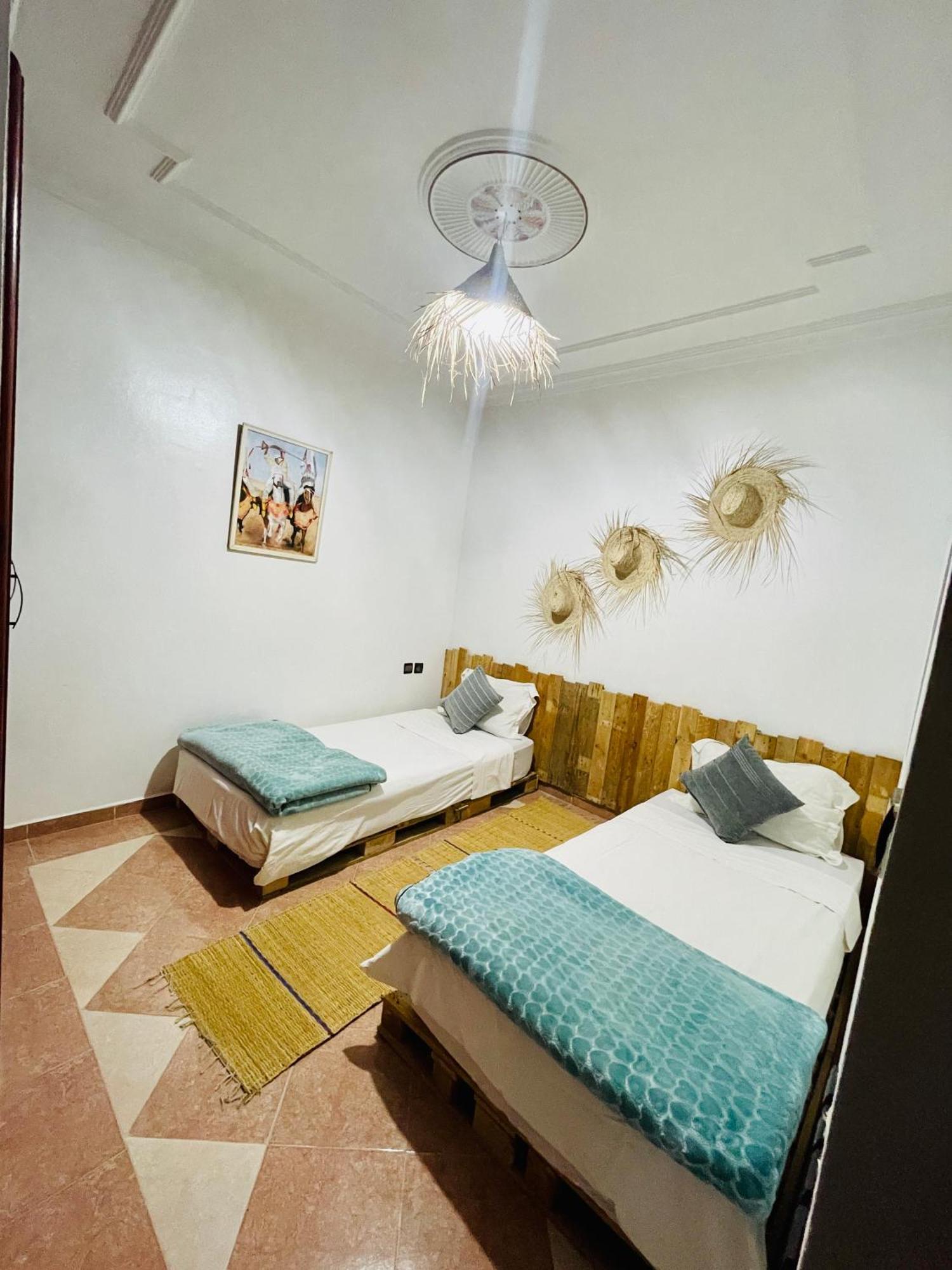 Tamraght White Hostel 外观 照片